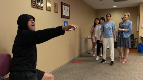 Facing threat of violence, health care workers in Toronto's ERs learn to protect themselves