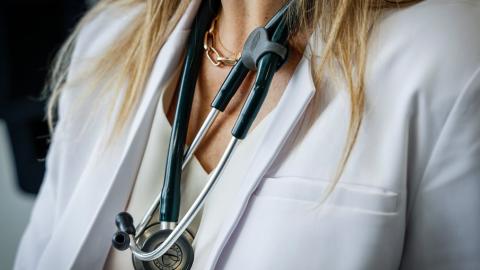 False online health information prompts doctors to intervene, survey finds