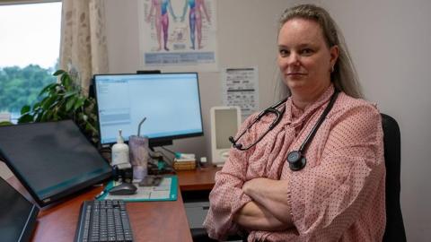 Family doctors considering their options — including leaving the province — under Quebec's Bill 106