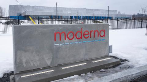 F.D.A. Reverses Decision and Agrees to Review Moderna's Flu Vaccine