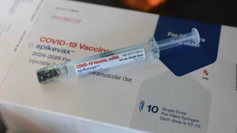 FDA vaccine advisers recommend updating COVID shots