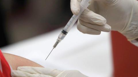 Finding flu shots in Toronto may be difficult. Here's why