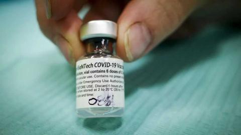 Flu and COVID-19 vaccinations are underway. Here's each province's approach