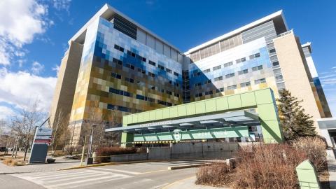 'Gong show': Flu cases straining Alberta hospitals, says physician