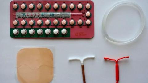 Health advocates call for Holt government to sign onto pharmacare