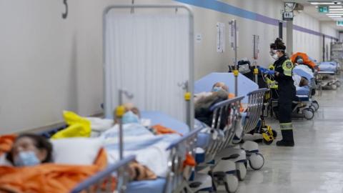 I'm a doctor. Here are five overlooked ways the Ontario government is making our ERs more crowded, not less