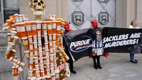 Judge to explain why he's approving Purdue Pharma settlement plan, which calls for $7B from Sacklers