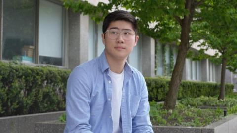 Long talks with chatbots left these men with 'AI psychosis'