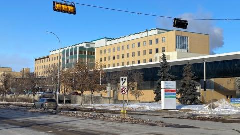 Man seriously injured in Edmonton emergency room attack: EPS