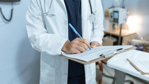 Manitoba nurse discusses grey listing Thompson General Hospital