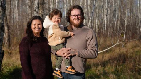 Mystery illness has Manitoba parents seeking genetic answers in Florida