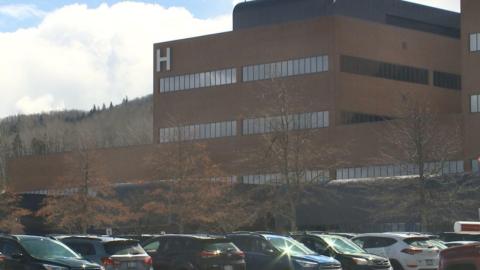 New Brunswick's Vitalité will continue using travel nurses beyond winter deadline