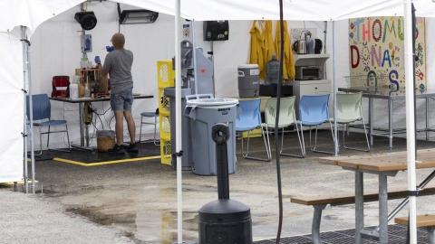 New Vancouver overdose prevention site faces threat of lawsuit, but top doctor pushes back