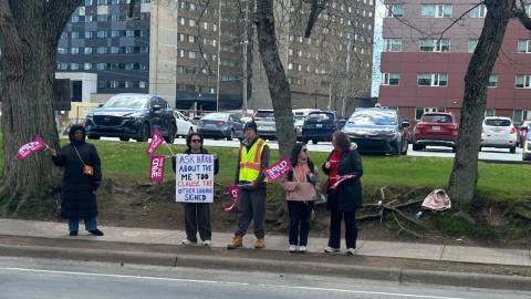 Nova Scotia nursing homes workers remain on strike, family members say quality of care is being impacted