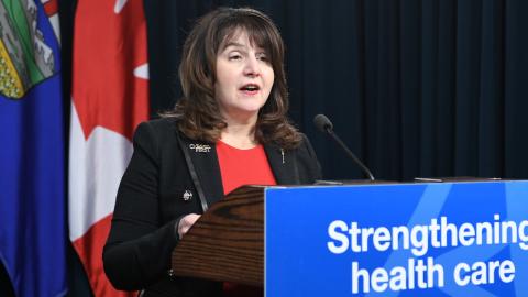 Number of COVID-19 Shots Delivered in Alberta Drops By Half, Following $100 Fee and Other Restrictions