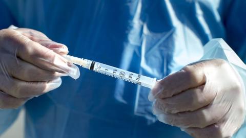 Ontario launches flu and COVID-19 immunizations next week. Here's when you can get your shot.