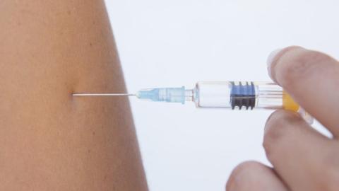 Pfizer, BioNTech halt US COVID vaccine study after recruitment struggles