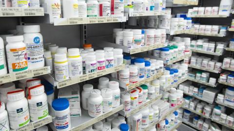 Pharmacare advisory committee says bilateral model is broken, calls for national essential-medicines list
