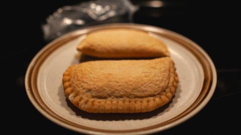 Pizza Pops contaminated with E. coli tied to 7 hospitalizations