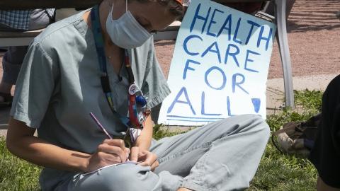 Québec scrambles to fill positions after 33 doctors quit over Bill 2