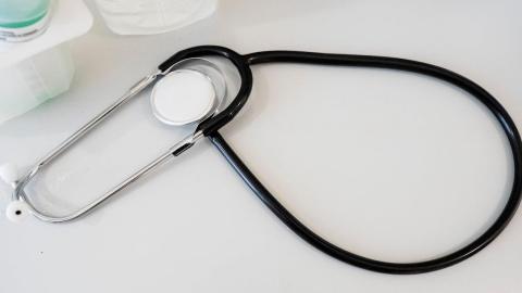 Quebec government ‘trying to pass their failings’ to physicians with new law: doctor