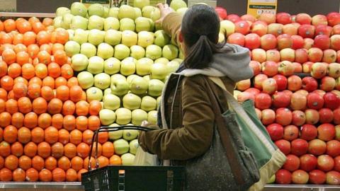 Quebecers eat too much salt and sugar: study