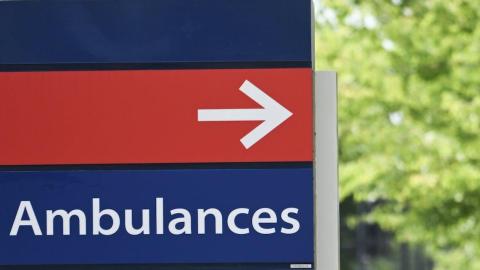 Quebecers urged to avoid ERs amid viral overload