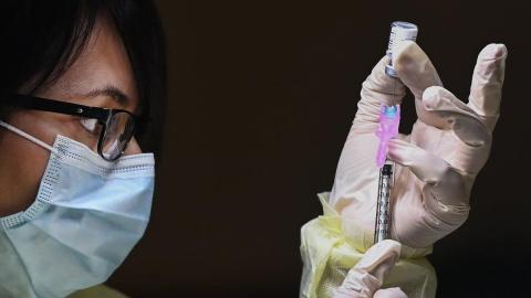 RFK Jr.'s war on mRNA vaccines threatens Canada's access