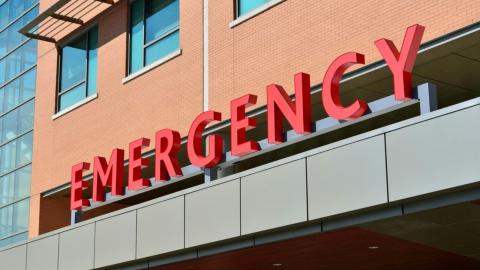 Sharp spike in emergency room wait times putting Ontario patients at risk: study