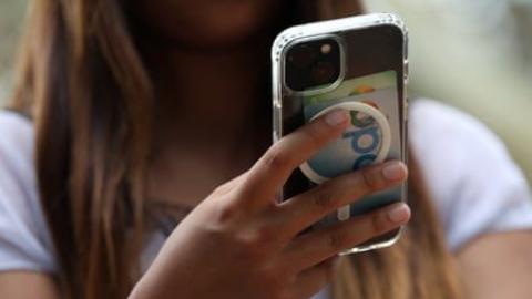 Study of 25,000 teens says social media time does not increase teenagers' mental health problems