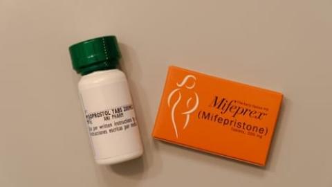 Texas man sues doctor for allegedly supplying abortion pills to girlfriend