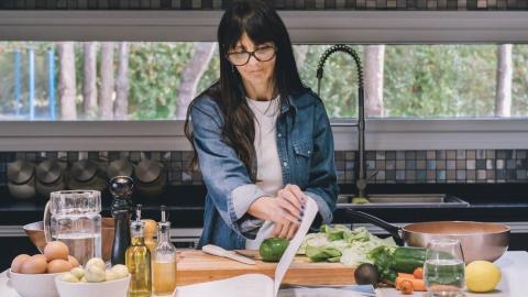 The connection between diet and breast cancer