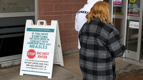 The return of measles requires an outbreak of persistence