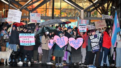 Trump pushes an end to medical care for transgender youth nationally