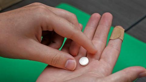 U.S. appeals court blocks access to abortion pills via telehealth and mail nationwide