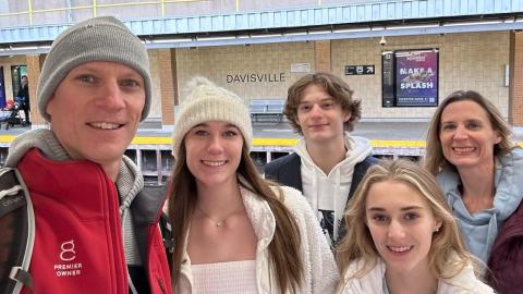 U.S. doctor with more than 2,100 patients in Toronto one step closer to permanent residency