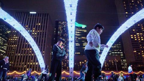 When to treat sick kids at home and when to avoid holiday gatherings